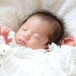 夢の中の赤ちゃんへの行動で夢占いの結果は変わります 12のケースを解説